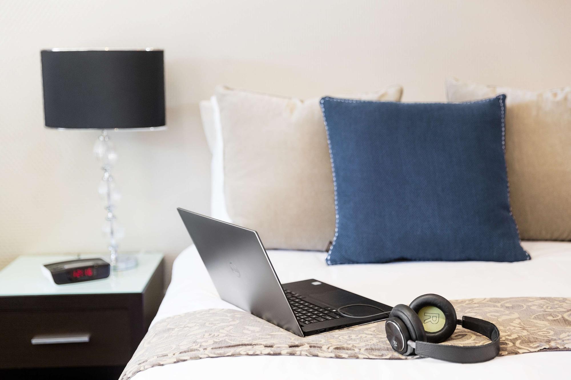 Best Western Sanctuary Inn Τάμγουορθ Εξωτερικό φωτογραφία